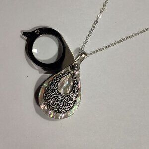Magnifying Glass Mother of Pearl Ornate Style Embellishment Pendant Loupe Neckla